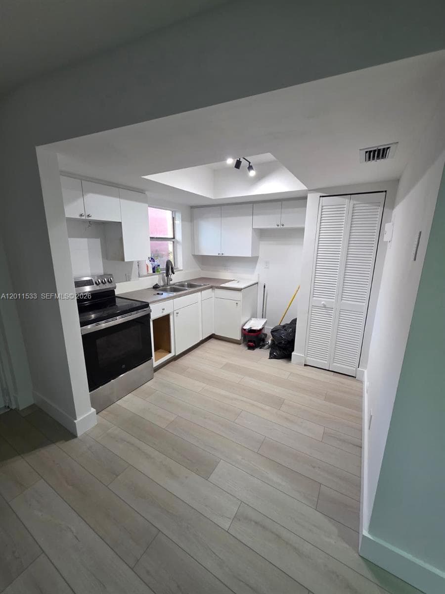 101 NE 41st St # F98, Oakland Park FL 33334 photo 3