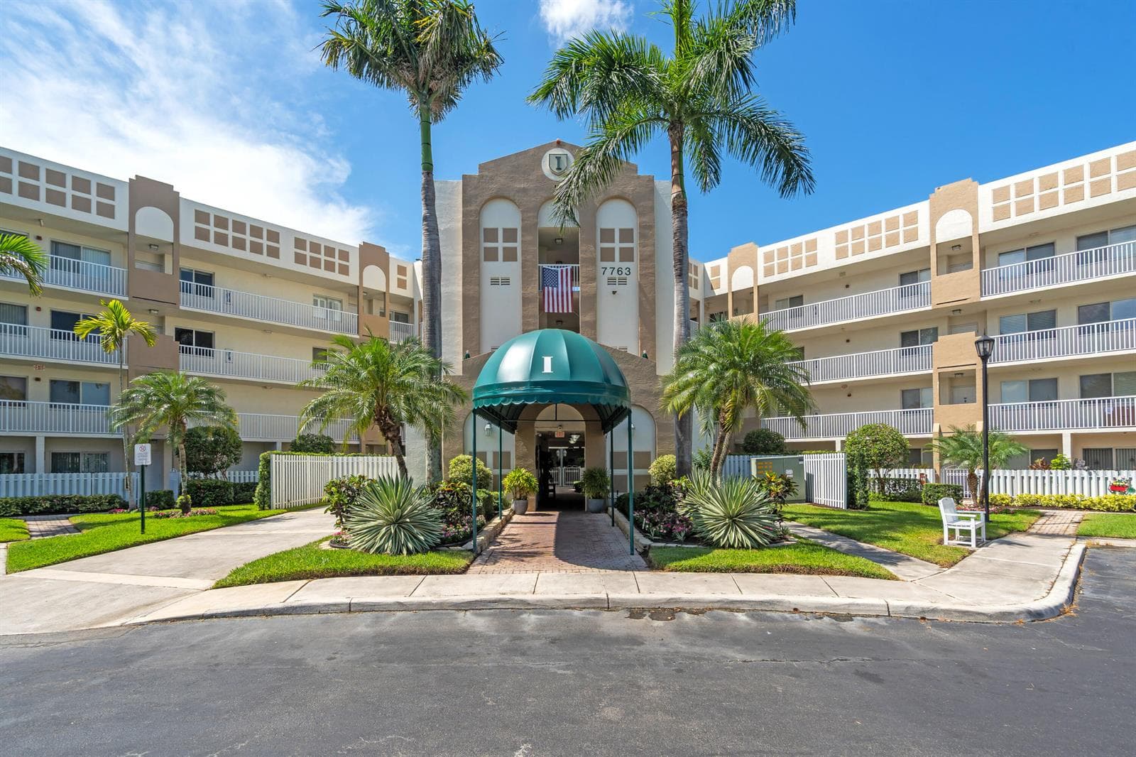 7763 Southampton Terrace # 405, Tamarac FL 33321 photo 2