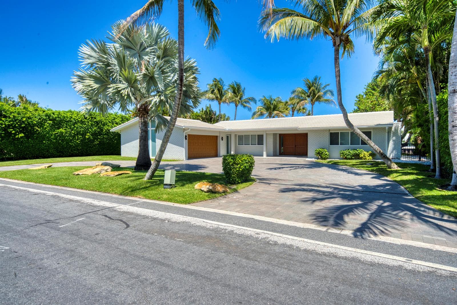 2259 Ibis Isle Road E, Palm Beach FL 33480 photo 3