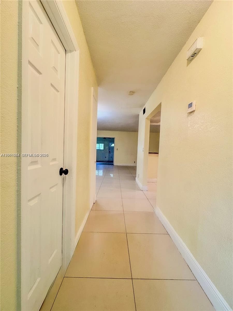 906 SW 74th Ave, North Lauderdale FL 33068 photo 4