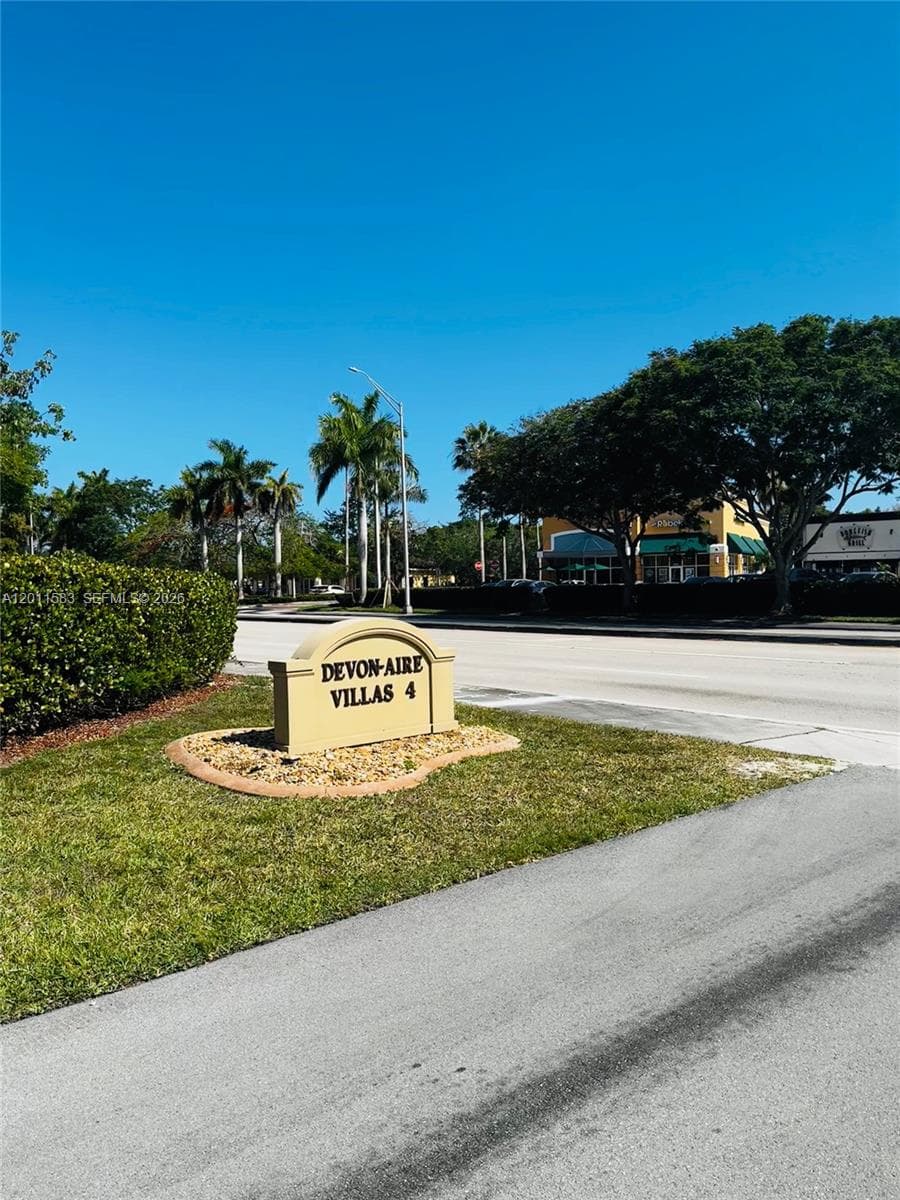 12316 SW 119th Ln, Miami FL 33186 photo 2