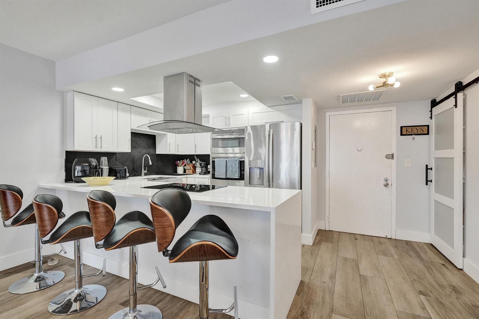 600 Three Islands Boulevard # 615, Hallandale Beach FL 33009 photo 2