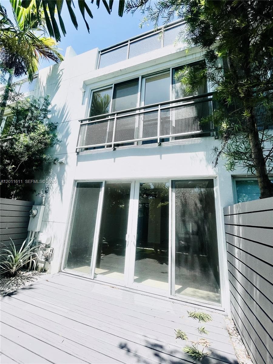 822 NE 19th Ave, Fort Lauderdale FL 33304 photo 4