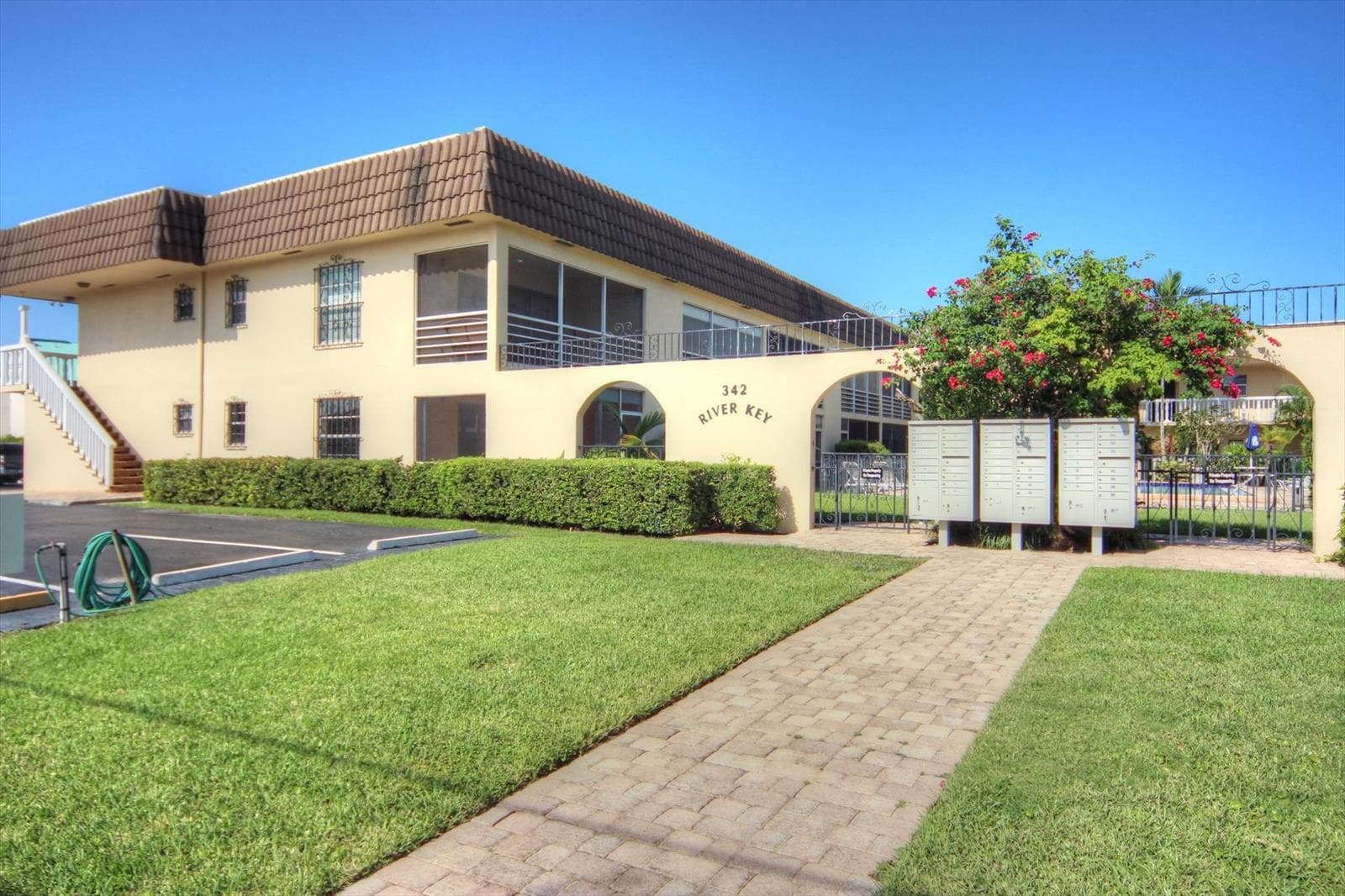 342 Southwind Drive # 114, North Palm Beach FL 33408 photo 3