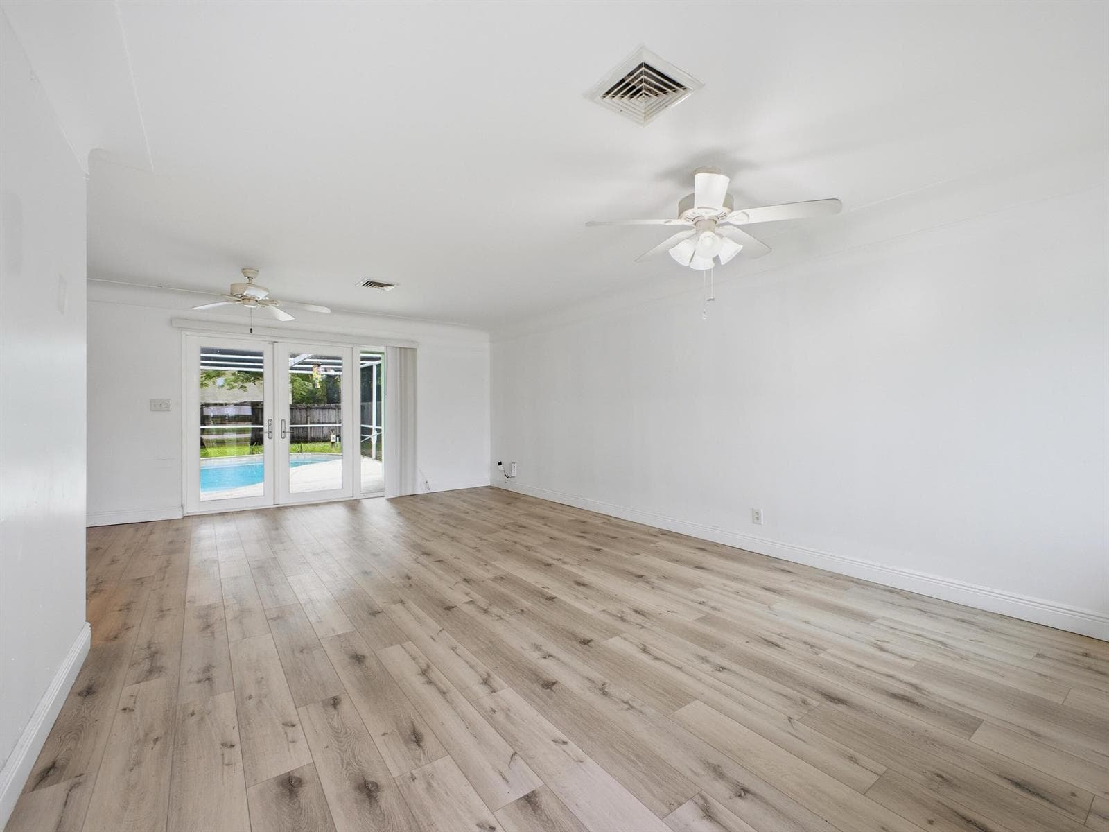 1680 NE 34th Lane # B, Oakland Park FL 33334 photo 4