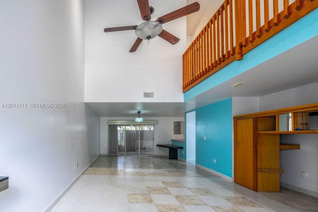 243 NE 212th Ter, Miami FL 33179 photo 4