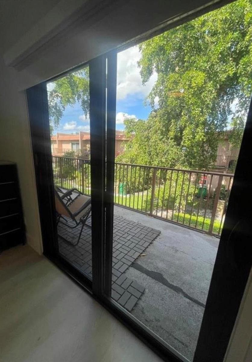 42 Madrid Lane # 16, Davie FL 33324 photo 3