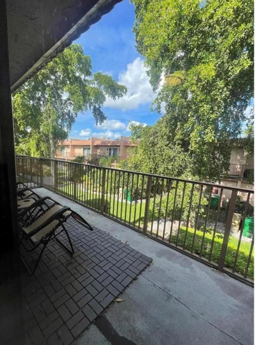 42 Madrid Lane # 16, Davie FL 33324 photo 4