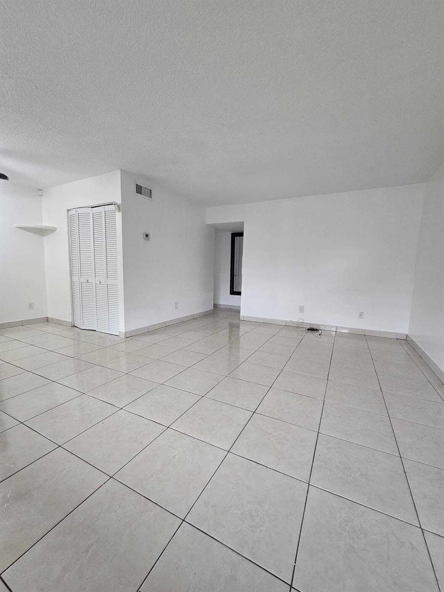 1201 SW 52nd Avenue # 2, North Lauderdale FL 33068 photo 4