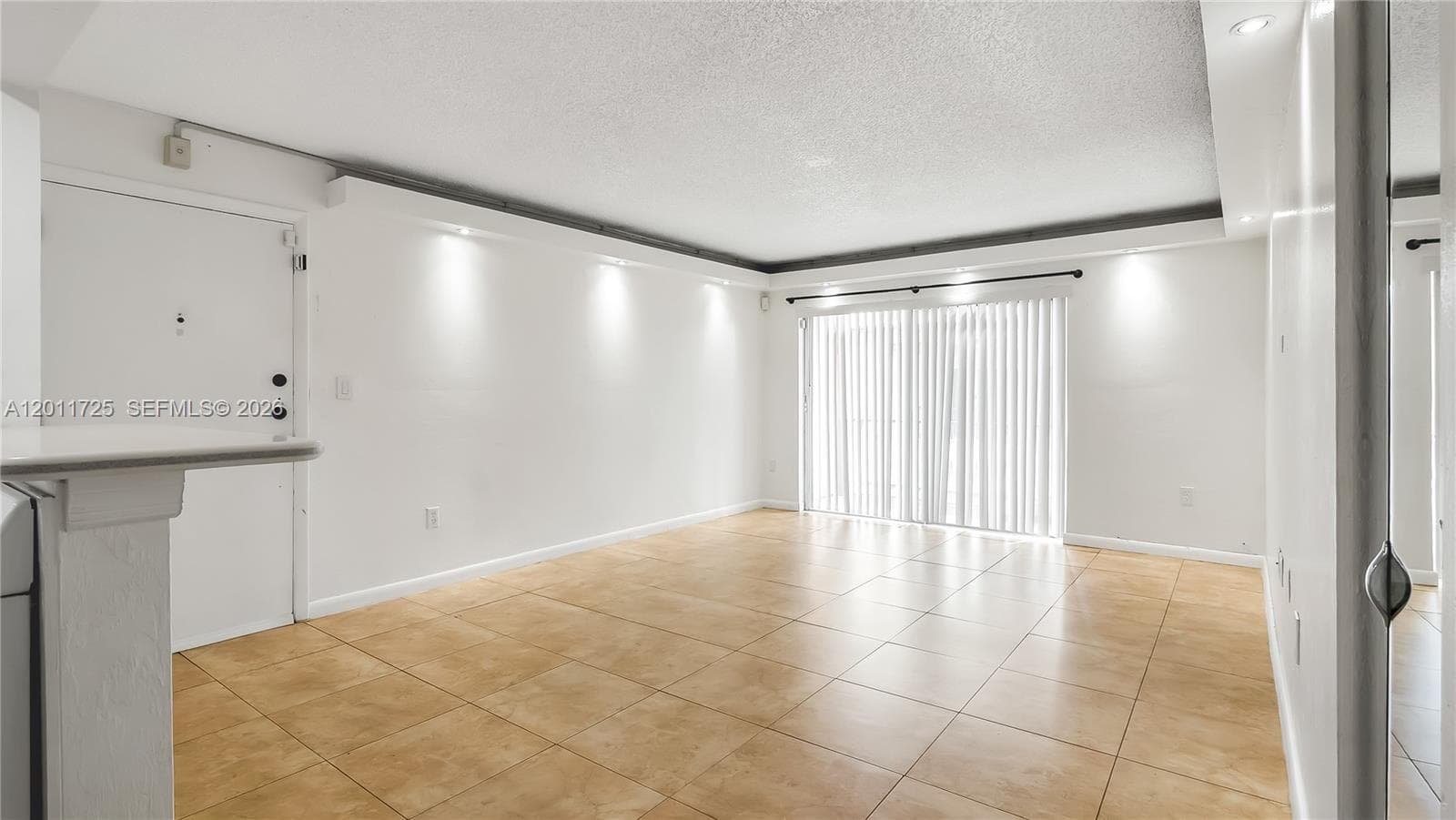 7200 Fairway Dr # H12, Miami Lakes FL 33014 photo 2