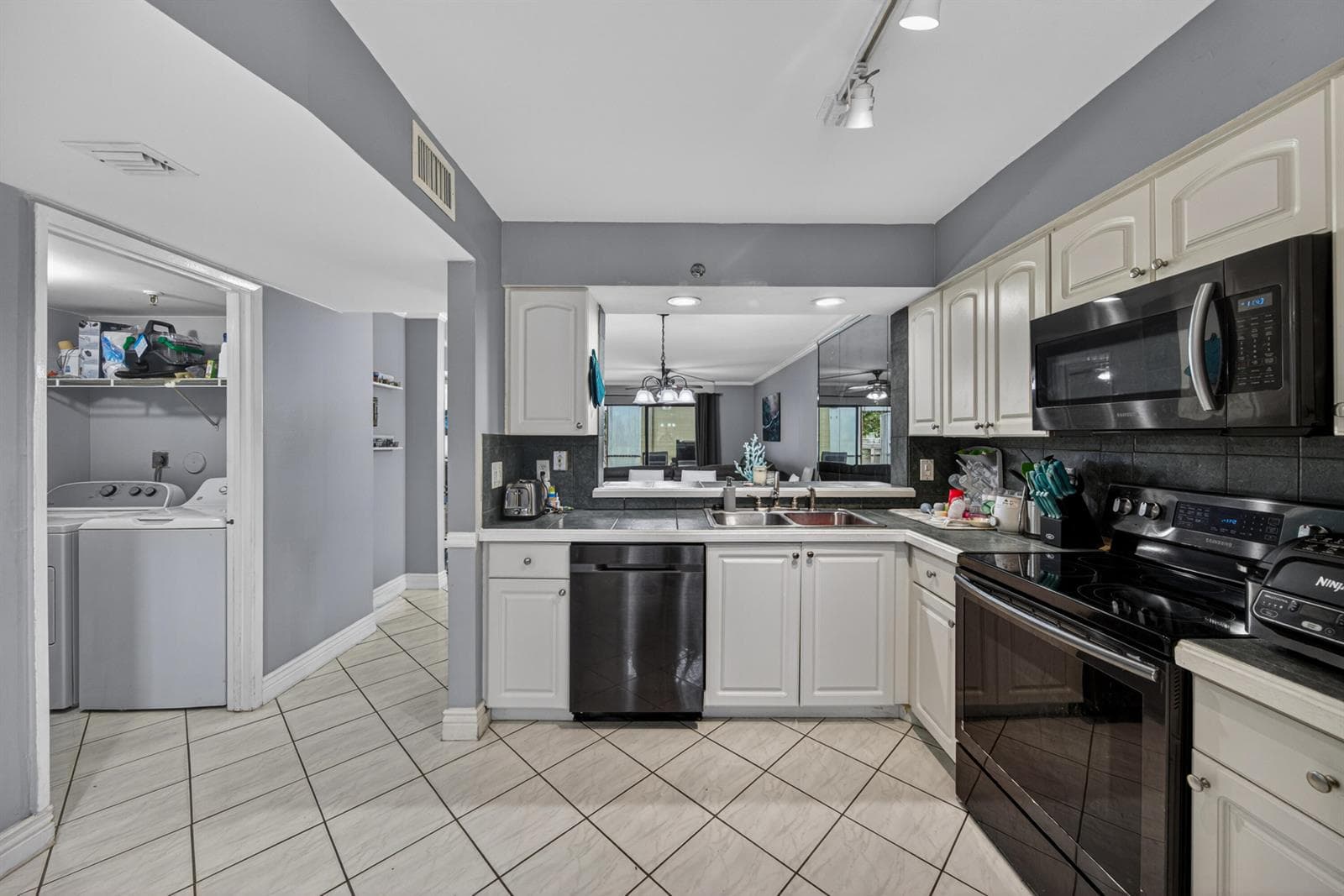 2200 S Cypress Bend Drive # 101, Pompano Beach FL 33069 photo 5