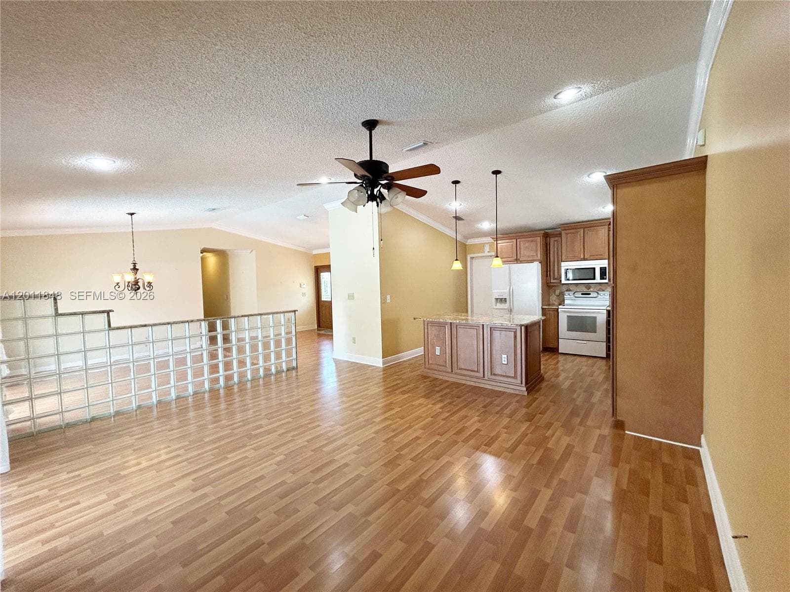 13931 SW 156th Ter, Miami FL 33177 photo 5