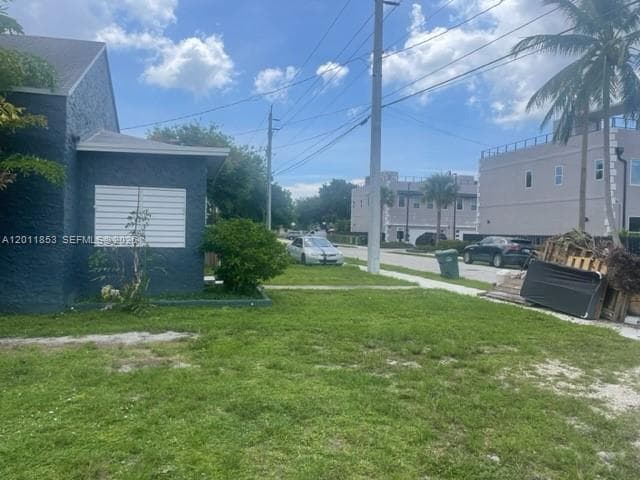 1041 NE 35th St, Oakland Park FL 33334 photo 2