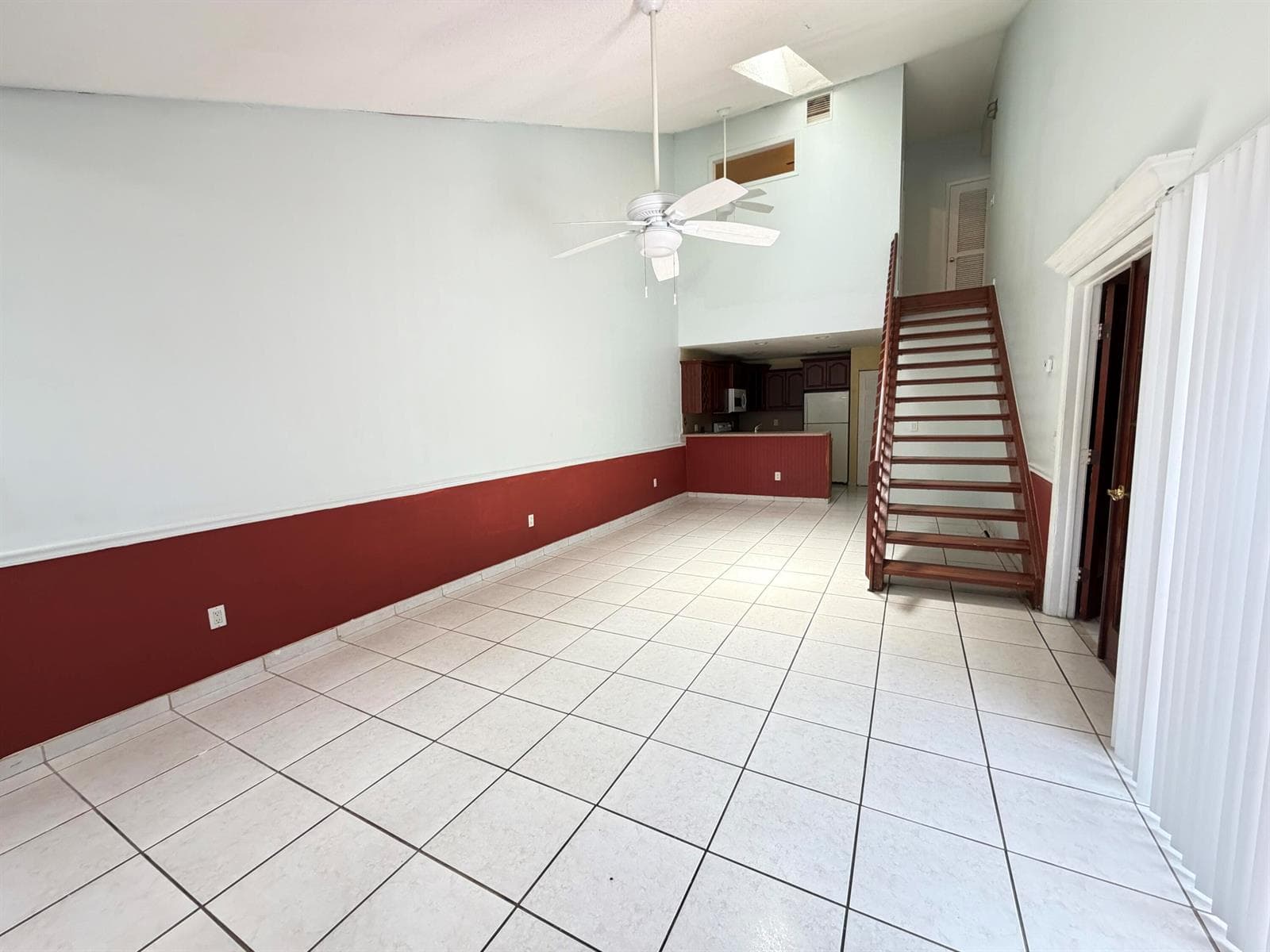 2035 Winners Circle, North Lauderdale FL 33068 photo 2