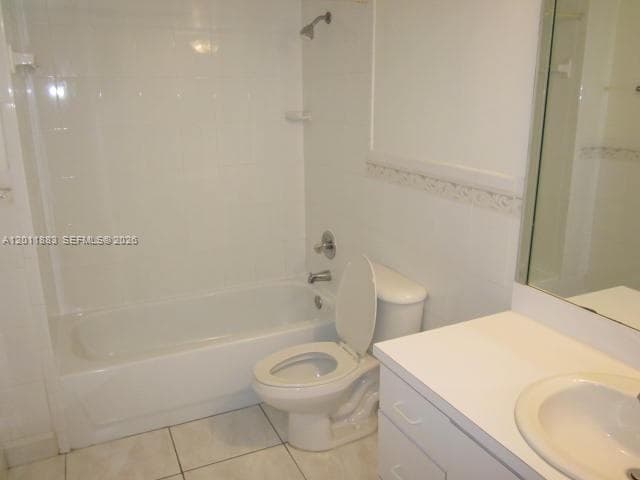 8201 NW 8th St # 1-414, Miami, FL 33126 photo 4