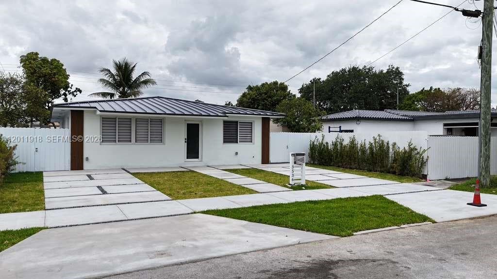 3536 NW 14th Ter, Miami FL 33125 photo 3
