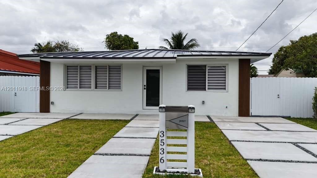 3536 NW 14th Ter, Miami FL 33125 photo 4