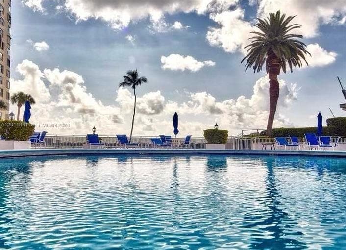 11111 Biscayne Blvd # 2H, Miami, FL 33181