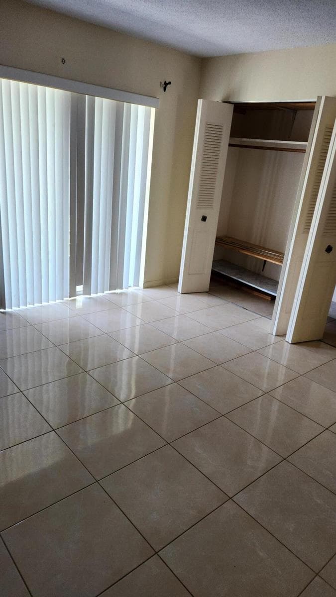 102 Andover D, West Palm Beach FL 33417 photo 4