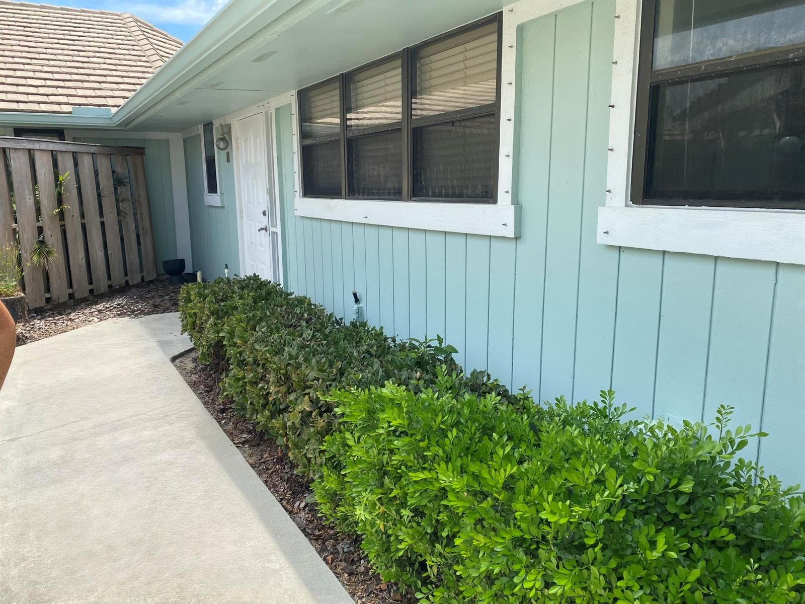 1127 E Seminole Avenue # 13d, Jupiter FL 33477 photo 2