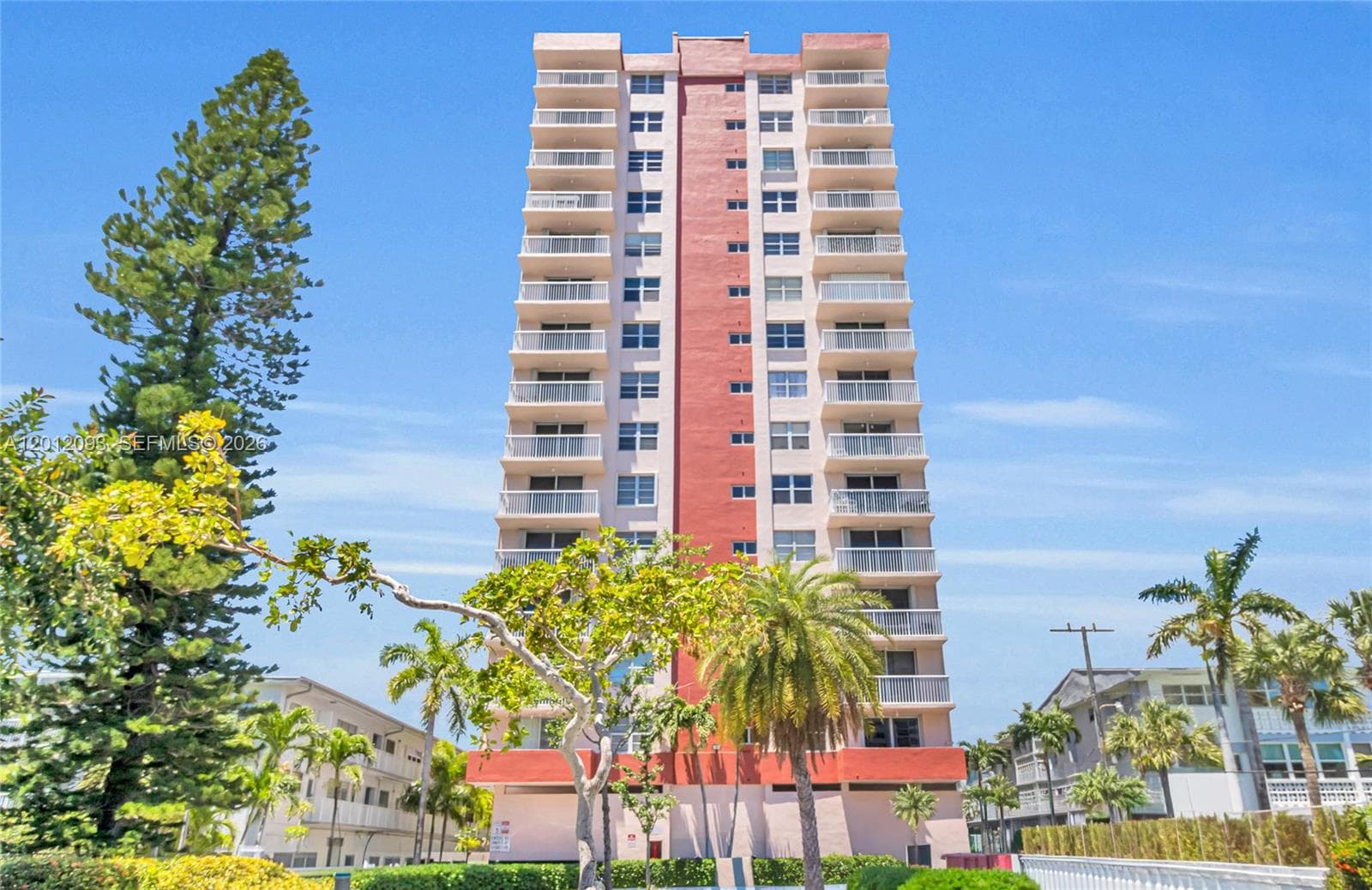 3161 S Ocean Dr # 1107, Hallandale Beach FL 33009