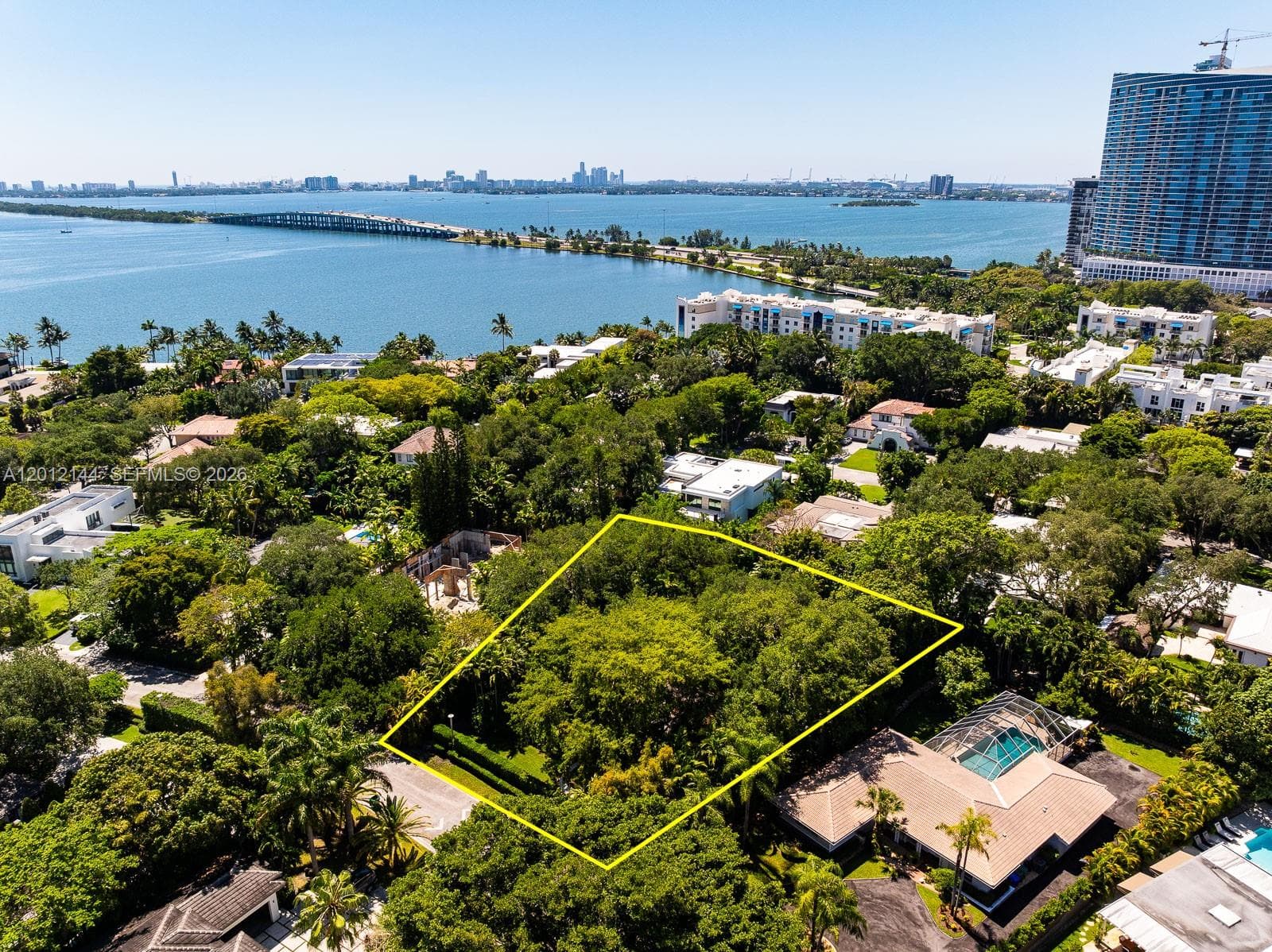 530 Melaleuca Ln, Miami FL 33137 photo 2