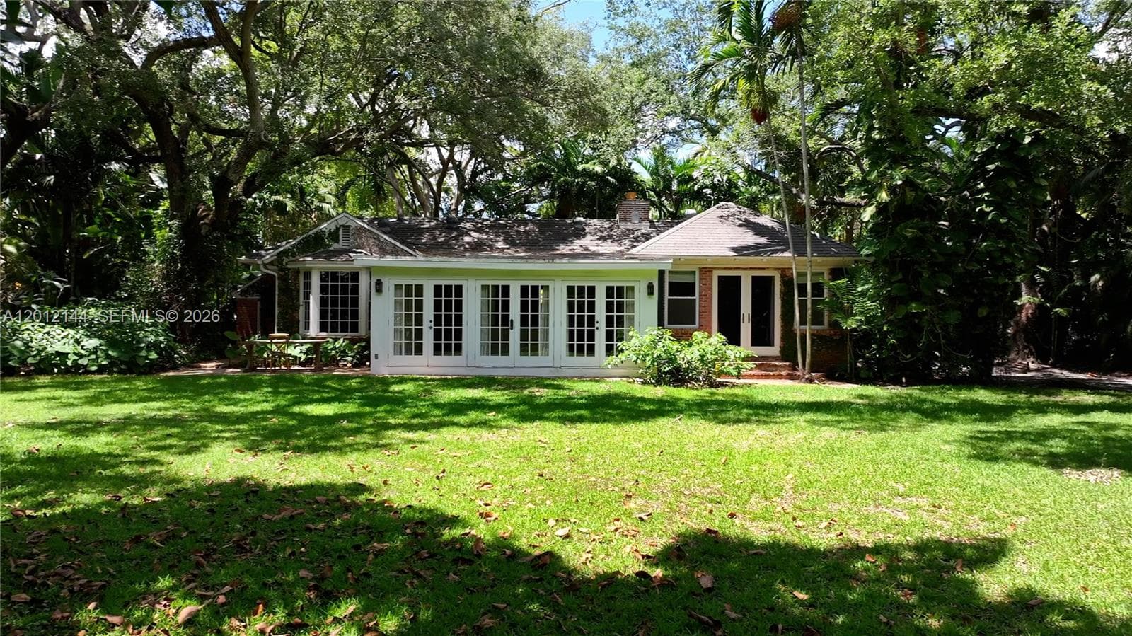 530 Melaleuca Ln, Miami FL 33137 photo 5