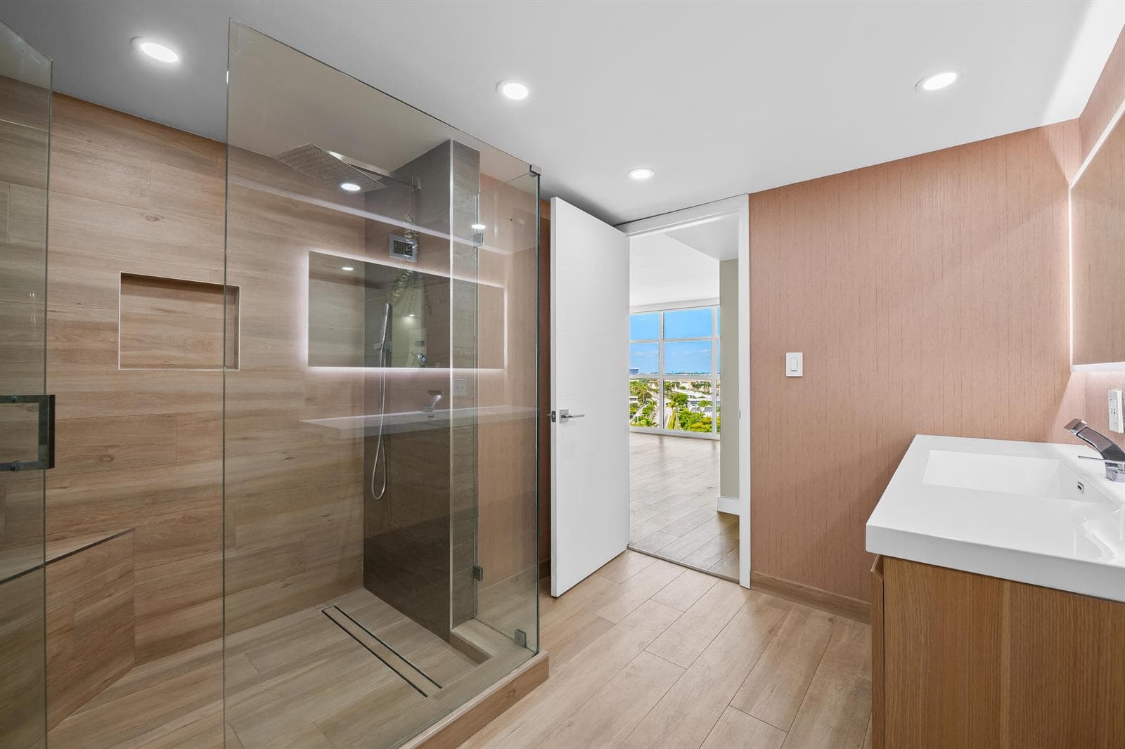600 Parkview Drive # 1029, Hallandale Beach FL 33009 photo 5