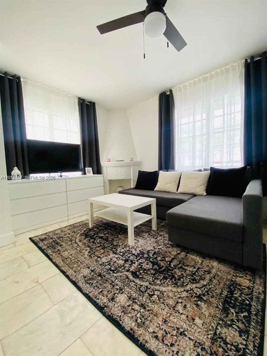 1526 Pennsylvania Ave # 20, Miami Beach FL 33139 photo 3