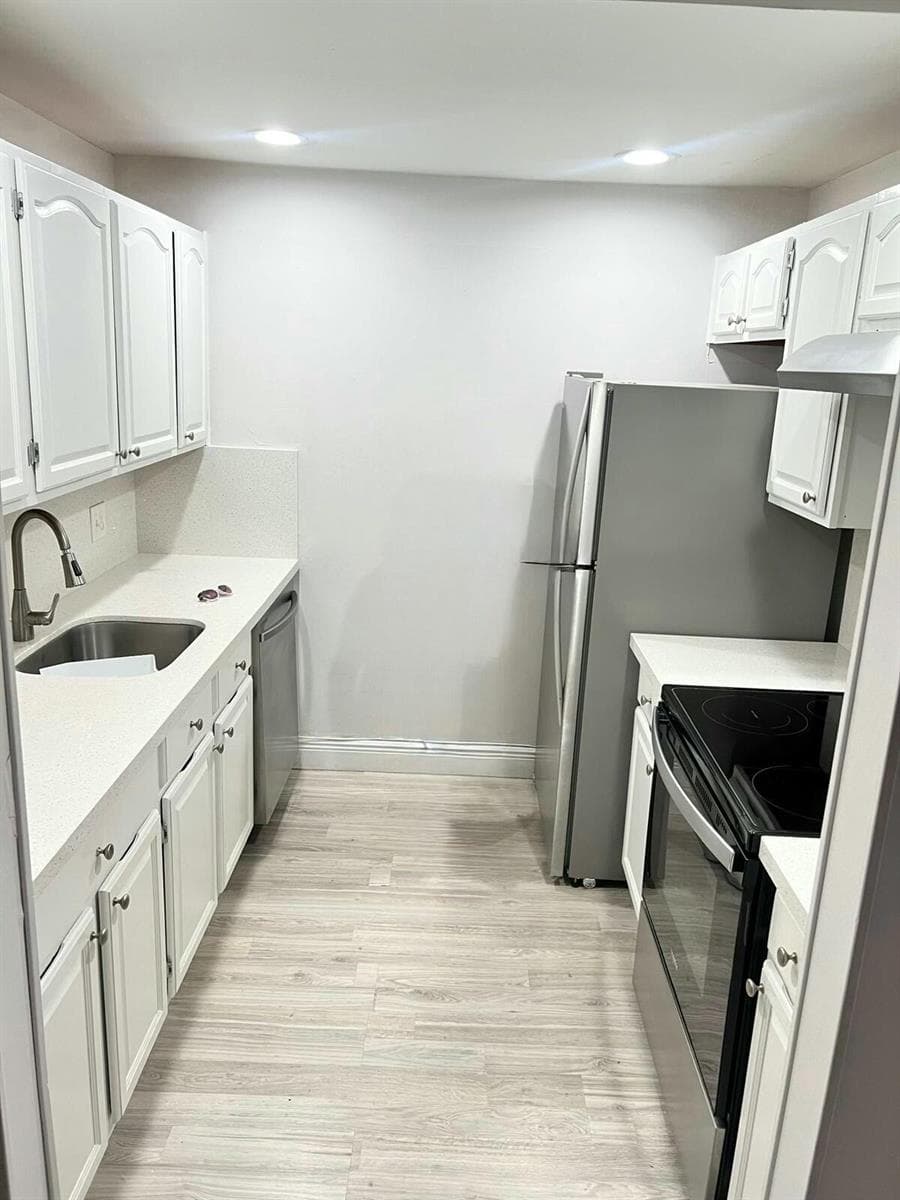 300 SW 134th Way # 203e, Pembroke Pines FL 33027 photo 3