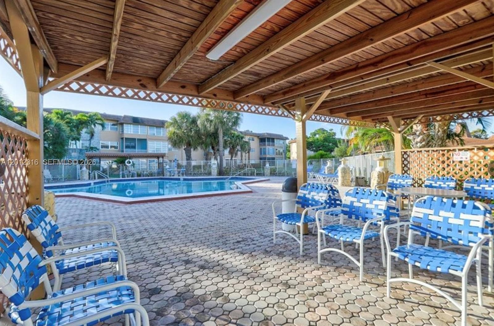5031 W Oakland Park Blvd # 204, Lauderdale Lakes, FL 33313 photo 2