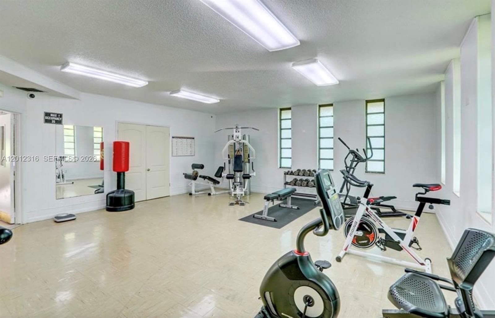 5031 W Oakland Park Blvd # 204, Lauderdale Lakes, FL 33313 photo 5