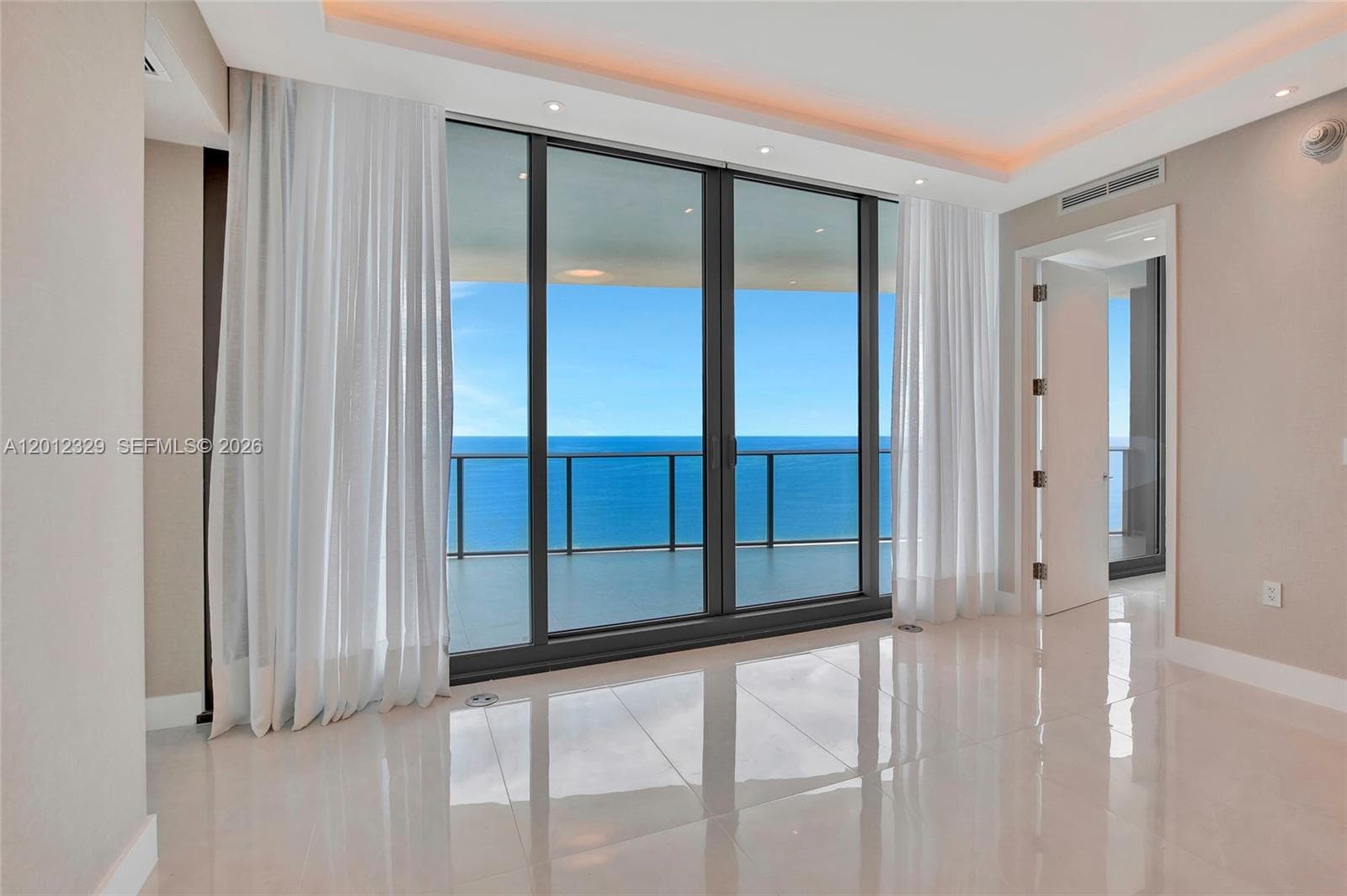 15701 Collins Ave # 3804, Sunny Isles Beach, FL 33160 photo 4