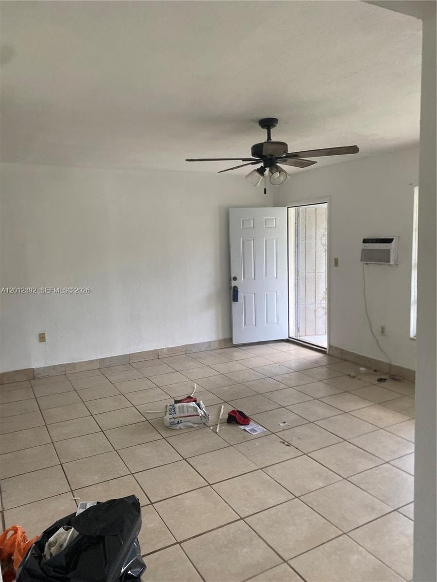 1070 NW 147th St, Miami FL 33168 photo 4