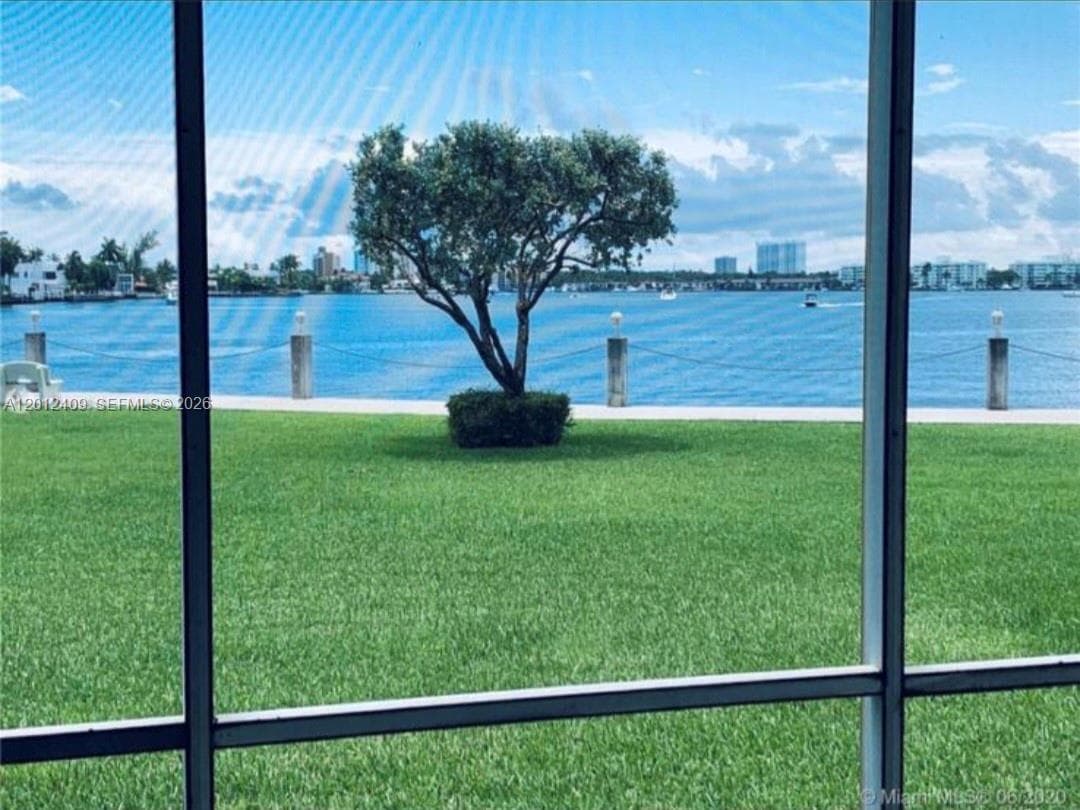 3020 Marcos Dr # S103, Aventura FL 33160