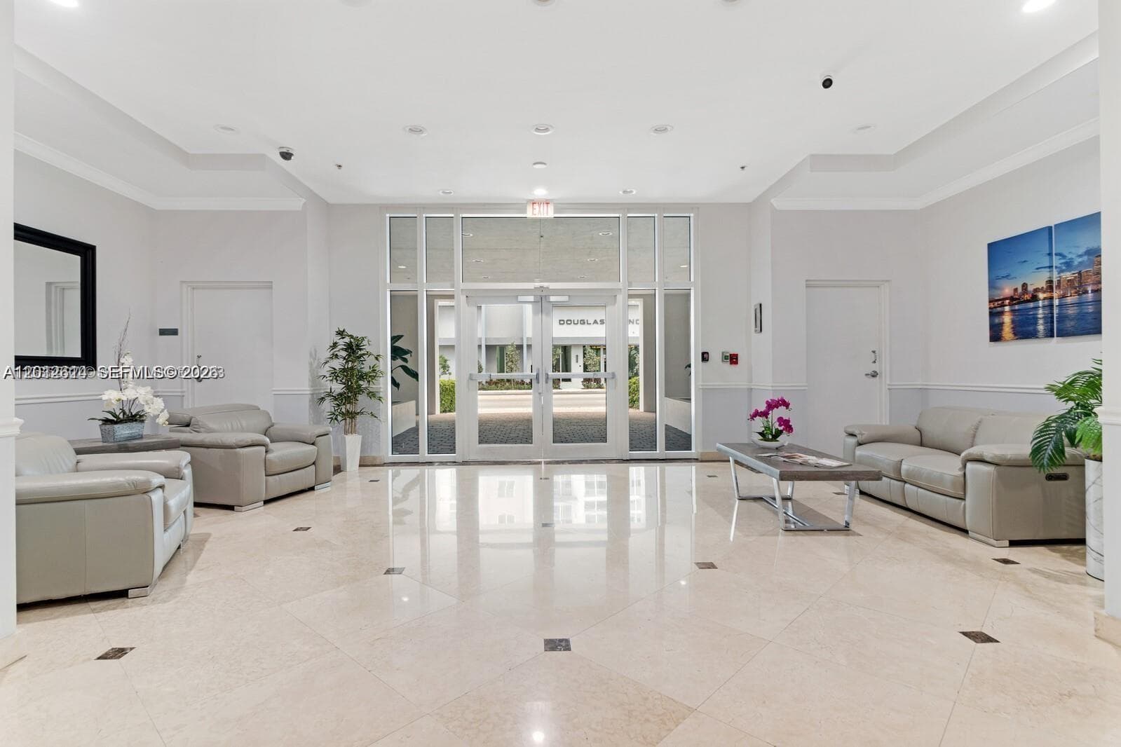 60 NW 37th Ave # 1208, Miami, FL 33125 photo 2