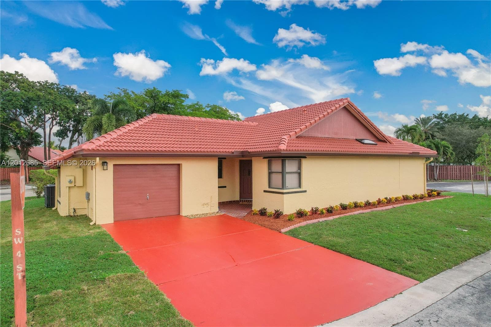 11301 SW 4th ST, Pembroke Pines FL 33025