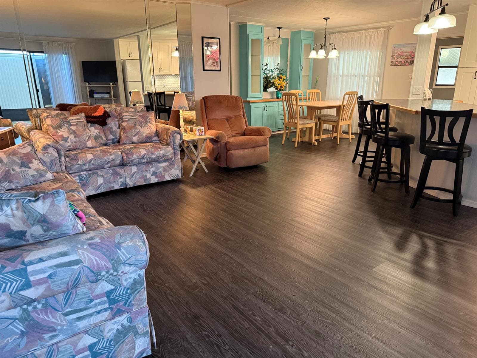 8044 SE Patriot Avenue, Hobe Sound FL 33455 photo 2