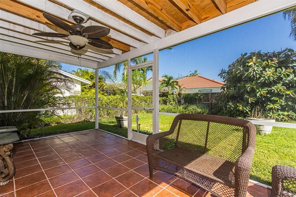 16841 Royal Poinciana Drive, Weston FL 33326 photo 5