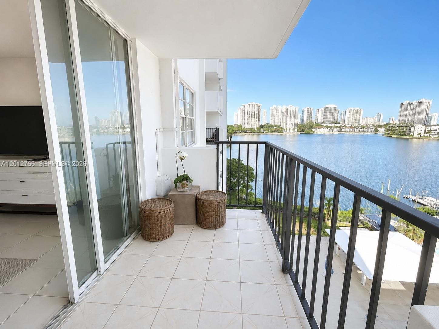 2780 NE 183rd St # 710, Aventura FL 33160 photo 4