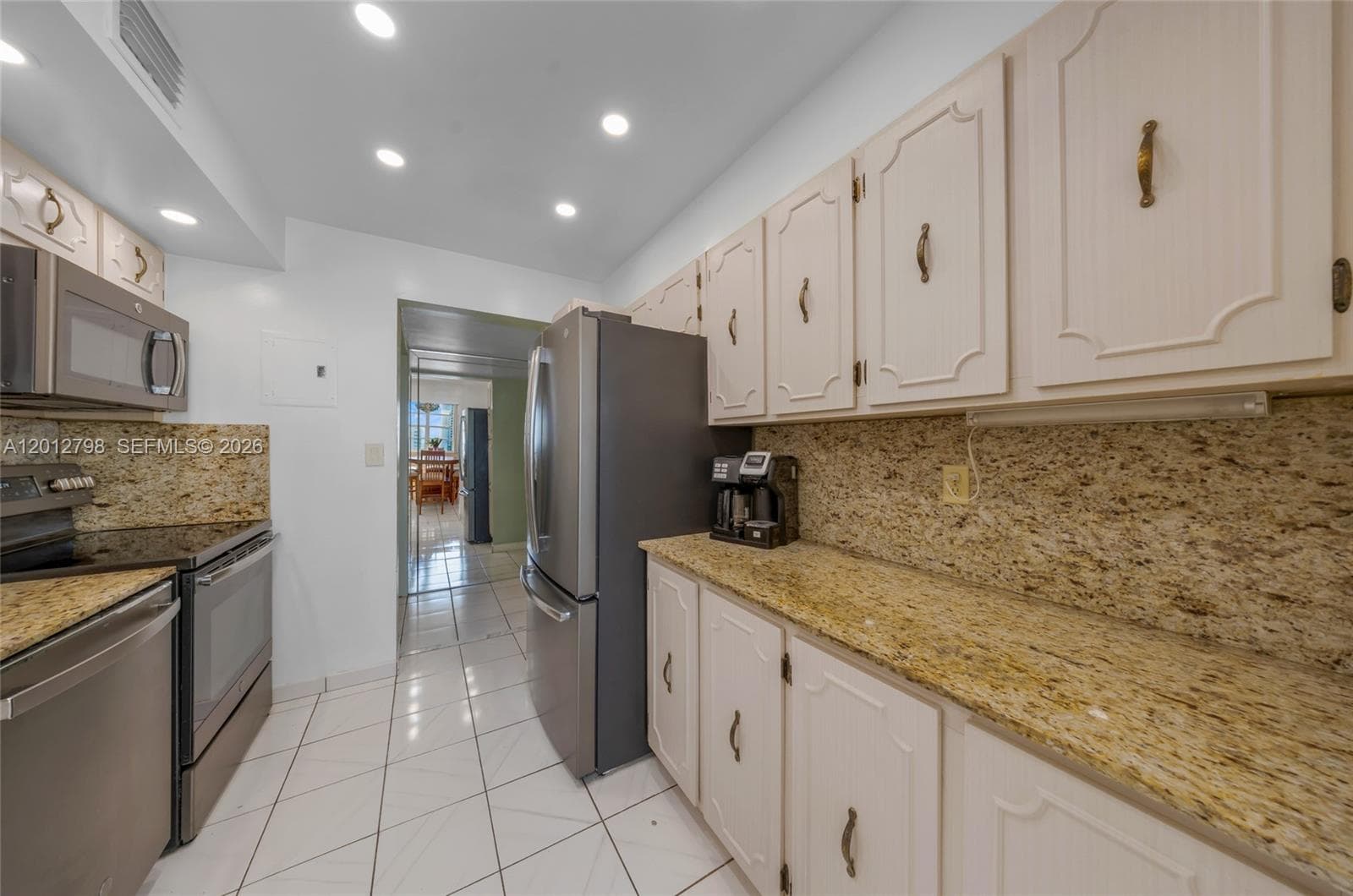 3113 S Ocean Dr # 506, Hallandale Beach FL 33009 photo 3