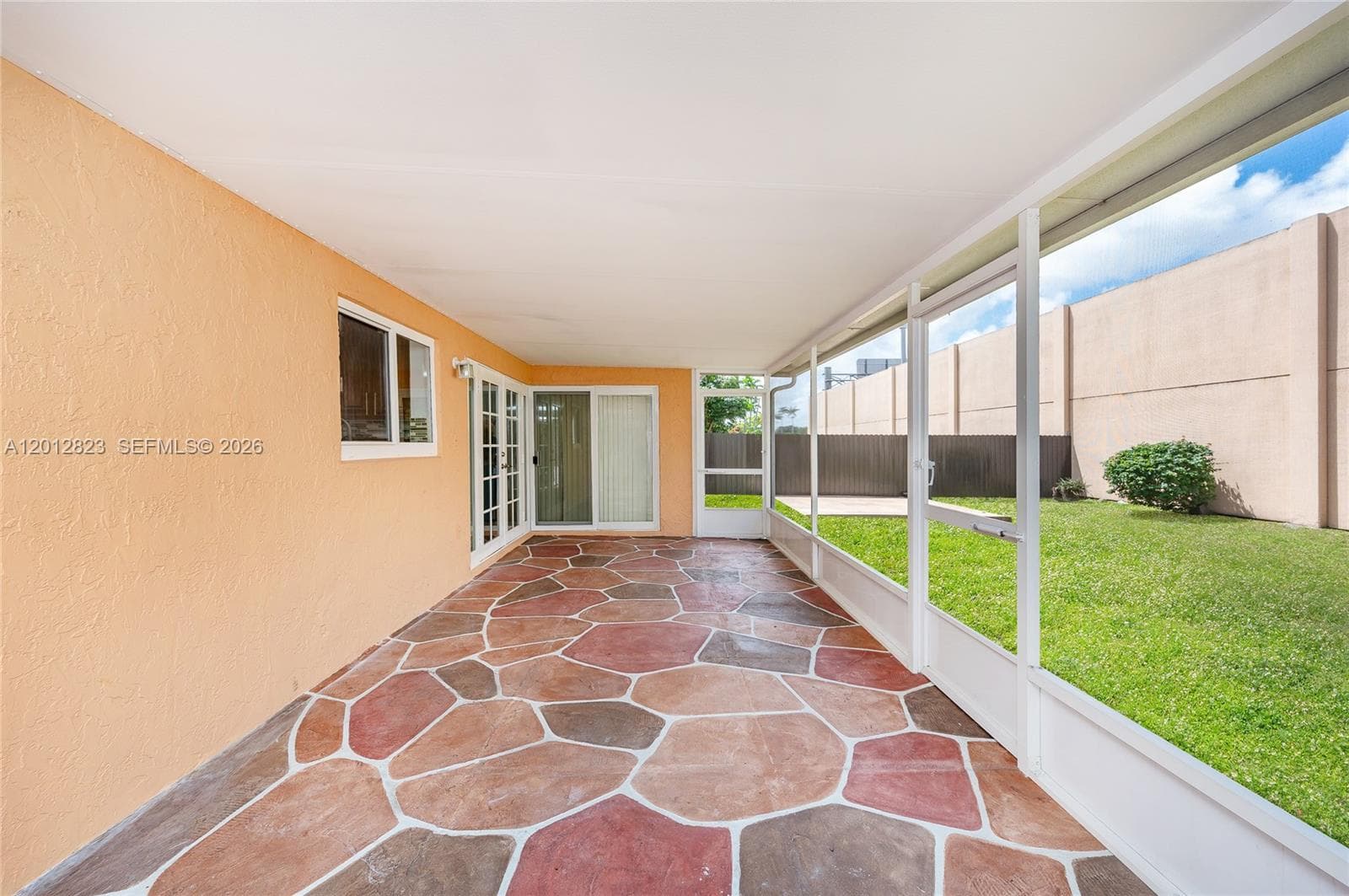 1007 NW 106th Ave Cir, Miami FL 33172 photo 5