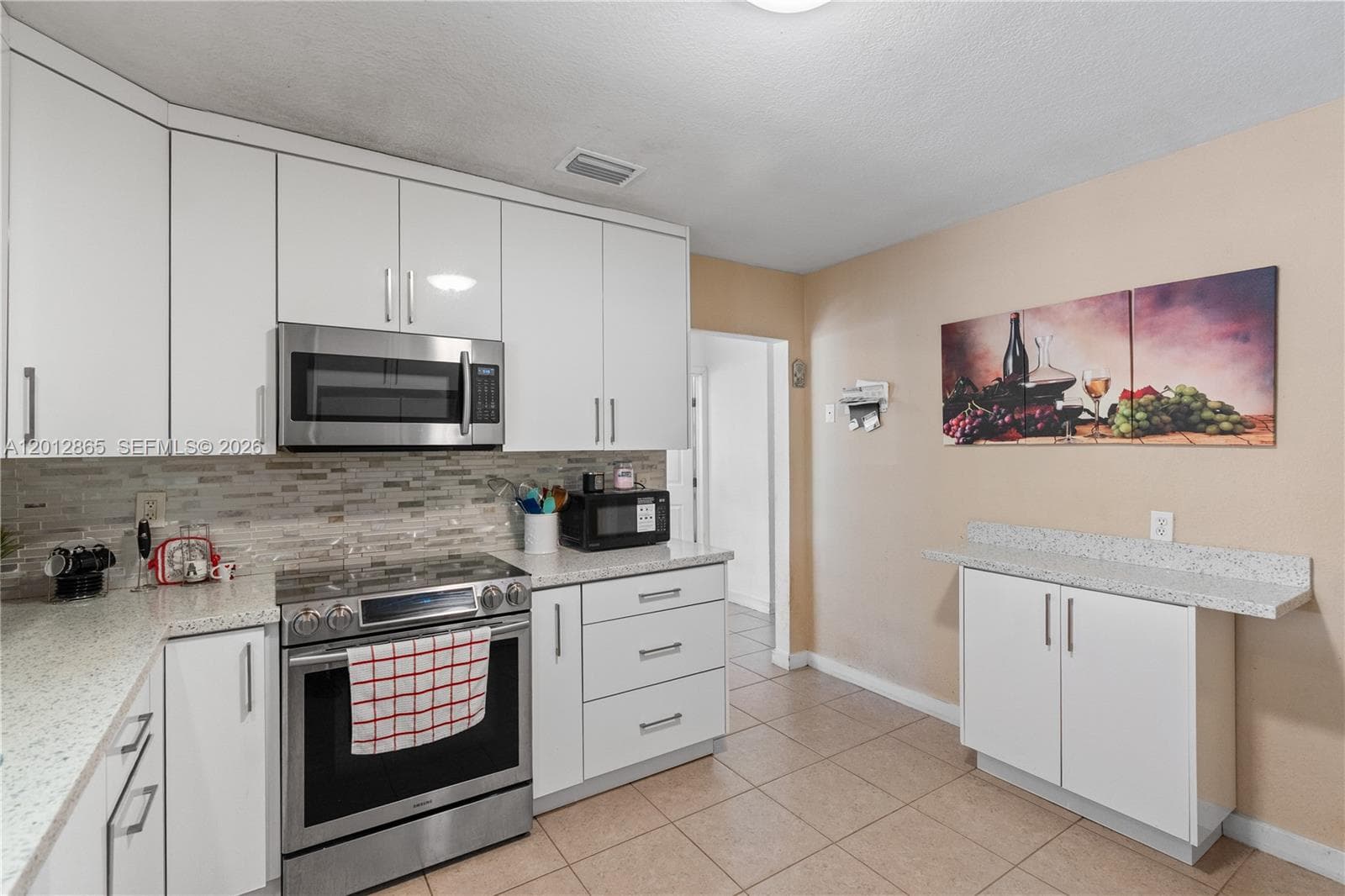 5300 NW 30th Pl, Miami FL 33142 photo 2
