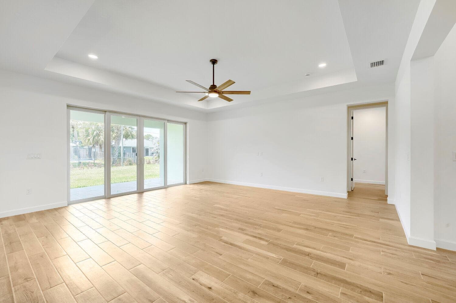 6635 49th Court, Vero Beach FL 32967 photo 4