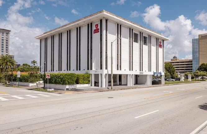 2850 S Douglas Rd, Coral Gables FL 33134
