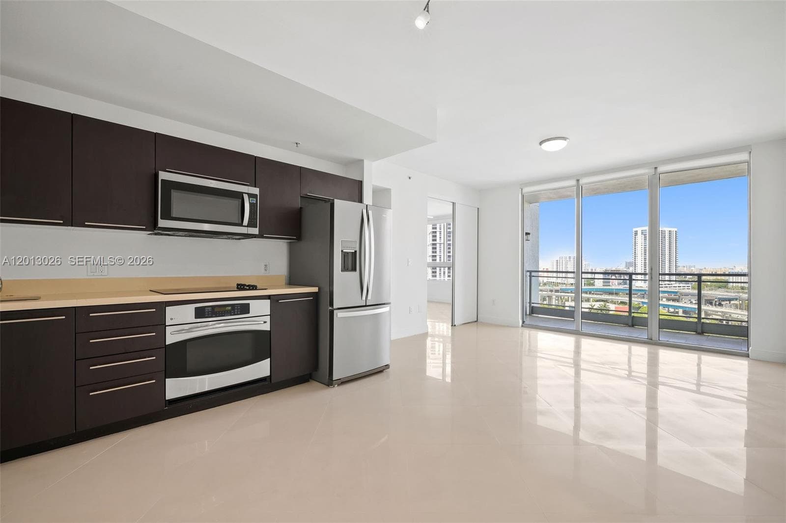 90 SW 3rd St # 1608, Miami FL 33130 photo 3