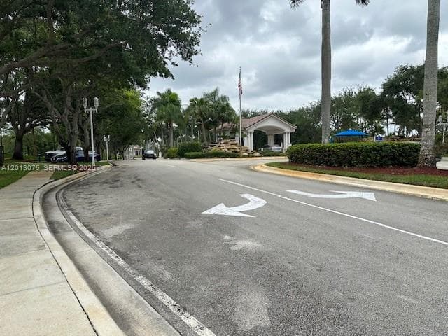 17110 NW 10th St, Pembroke Pines FL 33028 photo 3