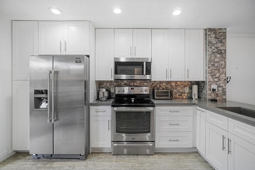 7620 NW 79th Avenue # J8, Tamarac FL 33321 photo 2