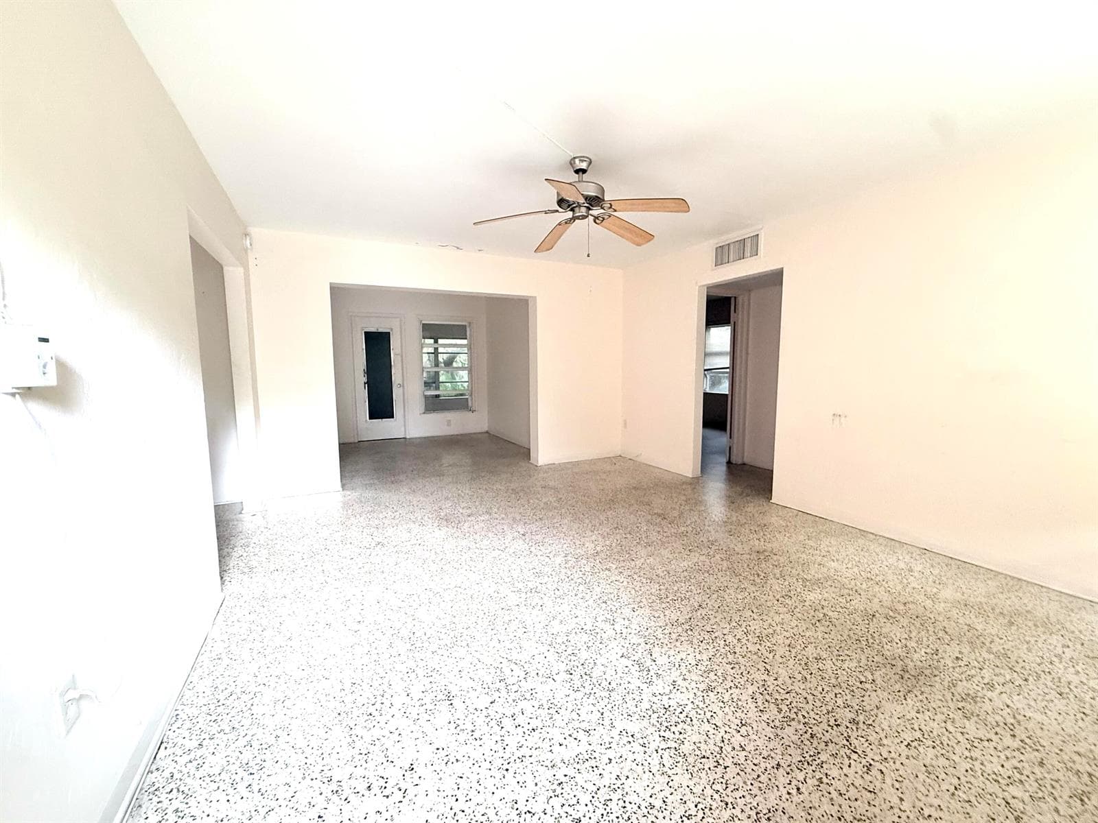1106 NE 18th Avenue, Fort Lauderdale FL 33304 photo 2