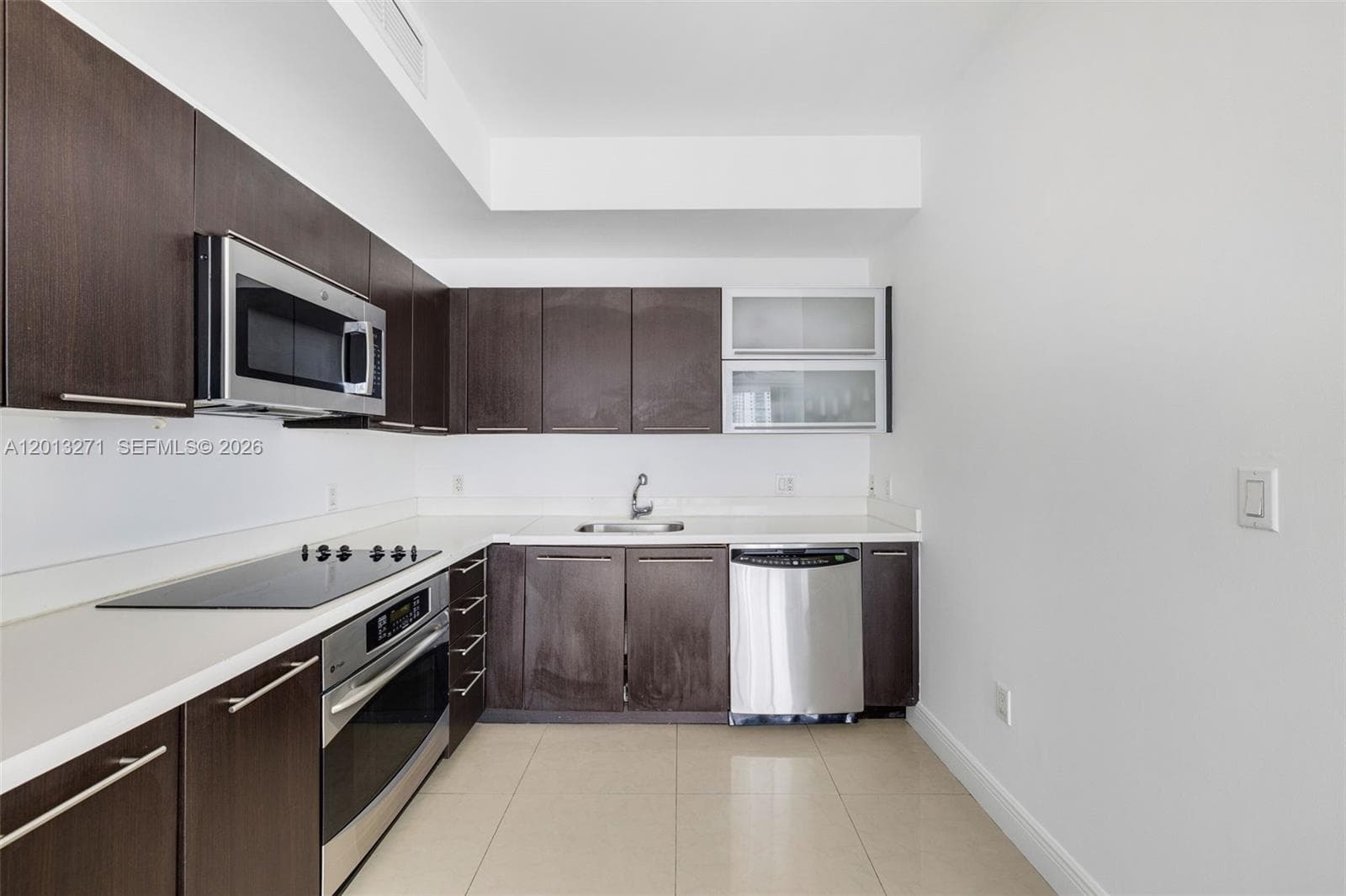 90 SW 3rd St # 2504, Miami FL 33130 photo 4